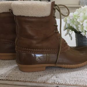 forever 21 duck boots